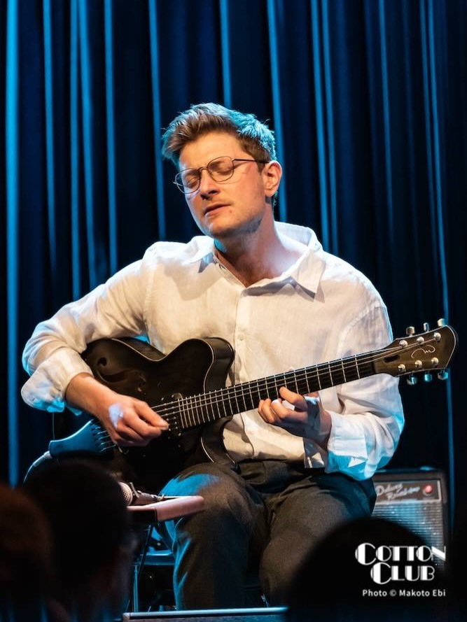 Tom Ollendorff Trio