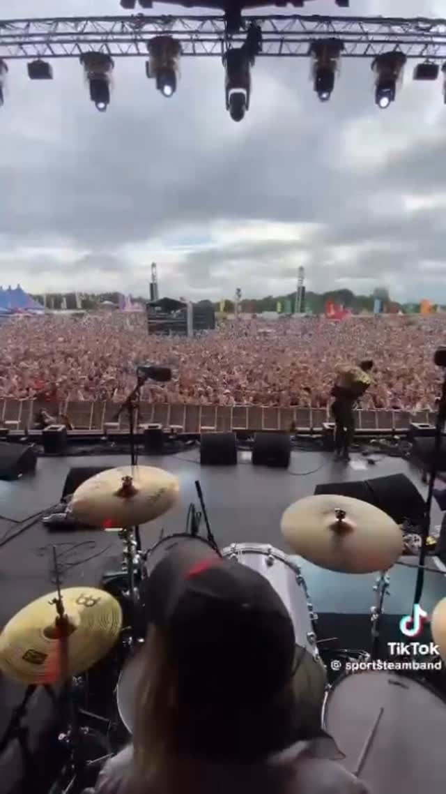 Human pyramid at Truck