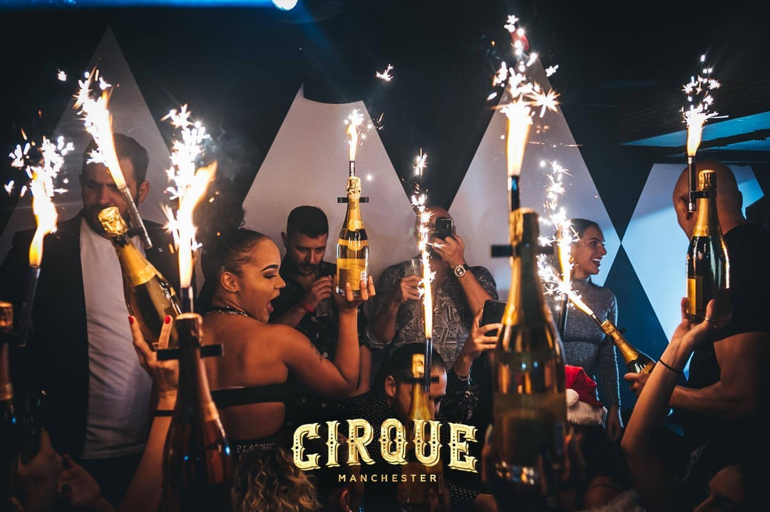 CIRQUE.MCR