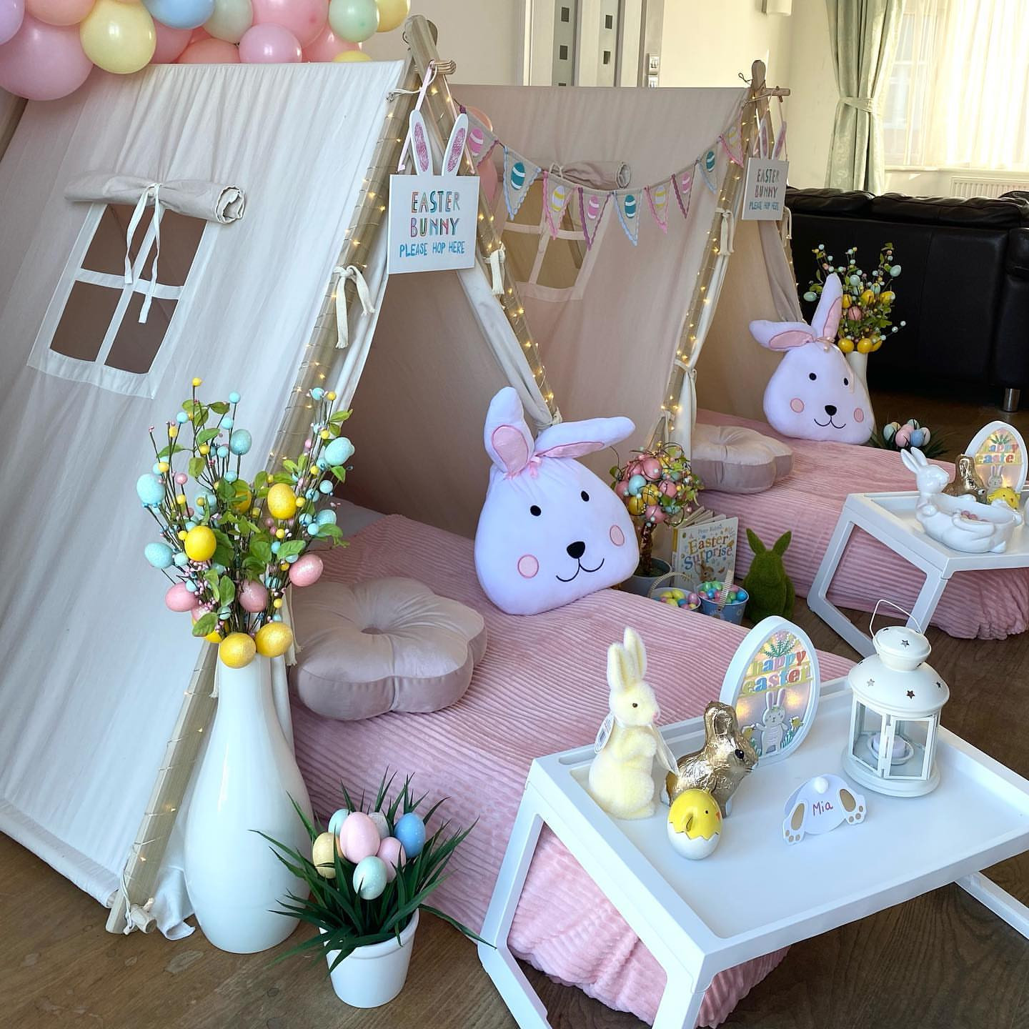 Easter themed deluxe sleepover tents
