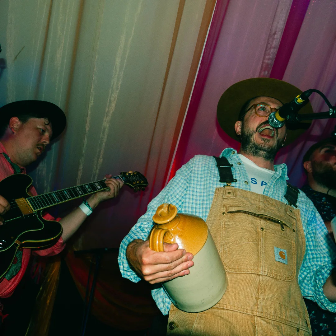 Jug Bustin' at The Sugar Loaf