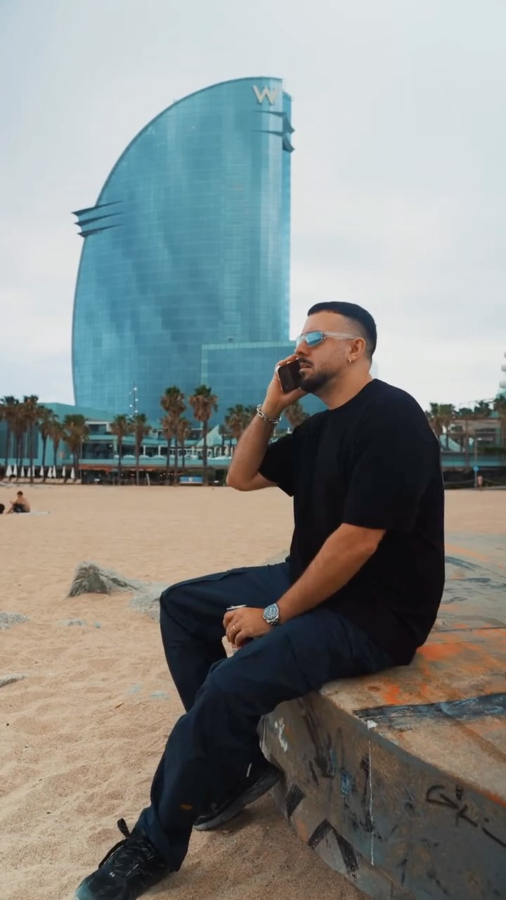 OFF BCN - Marco Faraone, Sidney Charles, Easttown & Lola Palmer